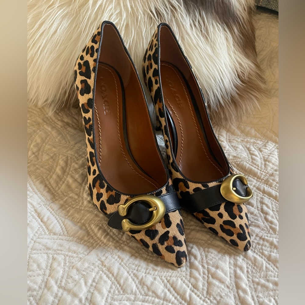 NWoT Coach Leopard hair calf Heel pump W/buckle - size 8